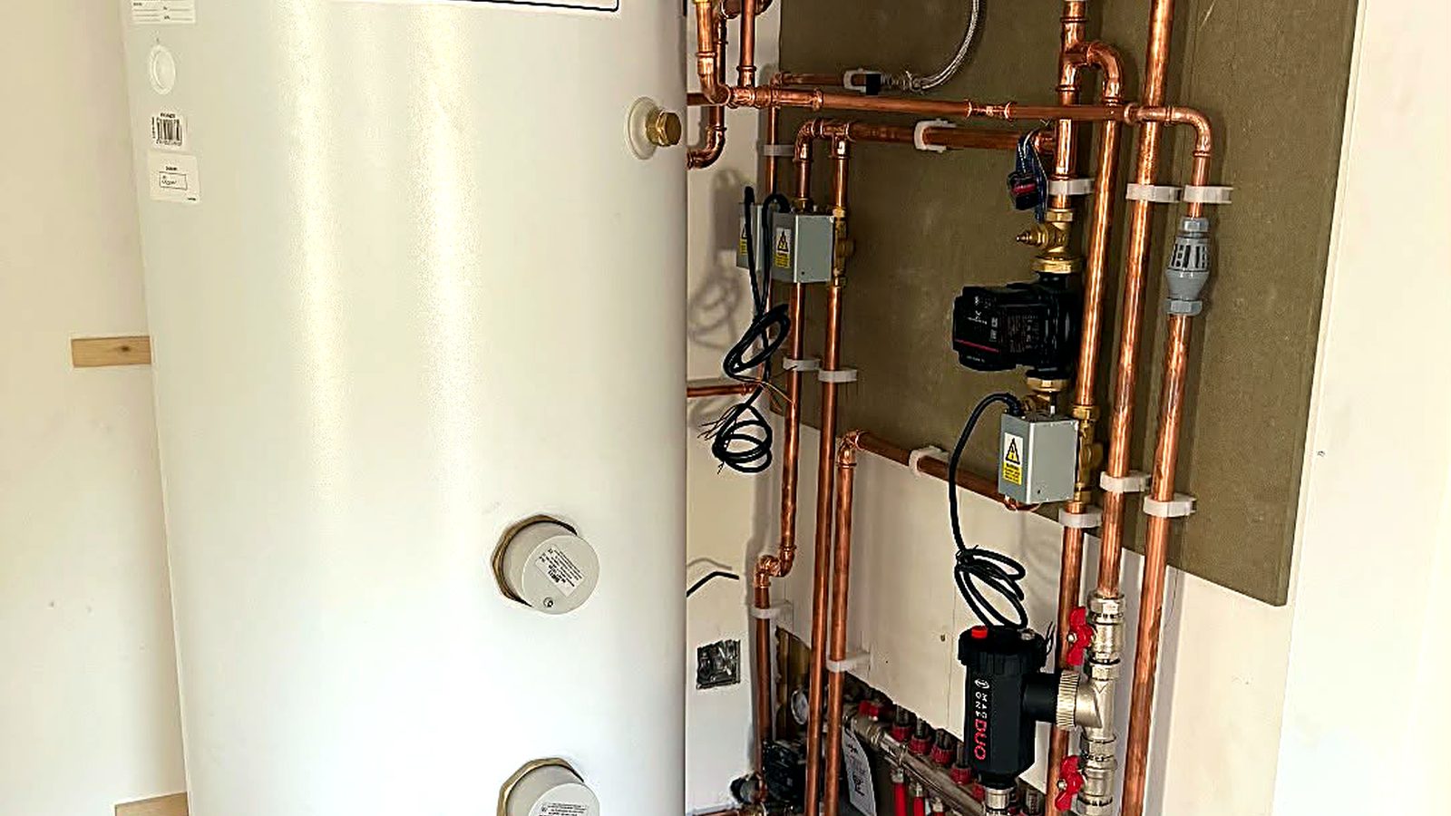 Recent Air Source Heat Pumps work by Test Valley Heating